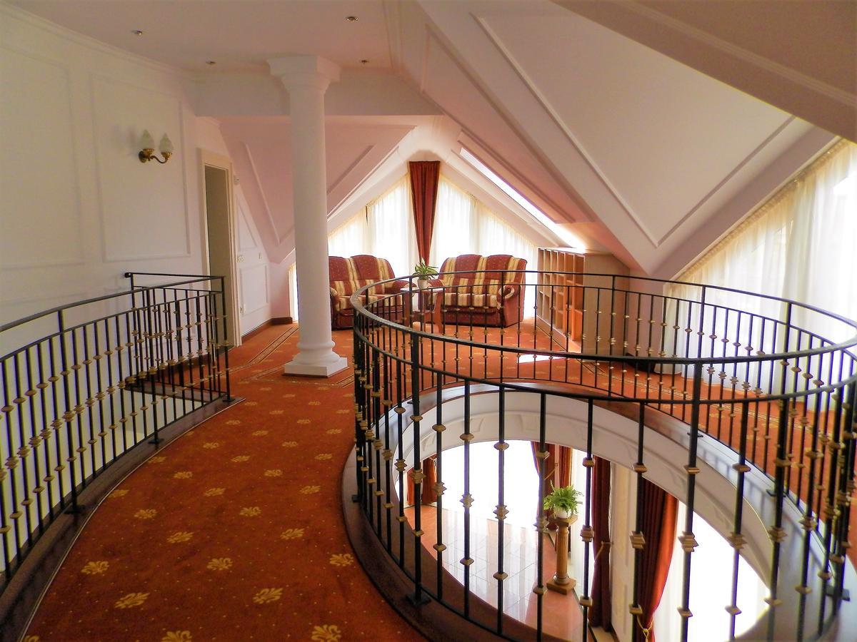 Nagyret Panzio Eger Bed & Breakfast Exterior photo